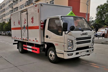 CLW5041XZWJ6型杂项危险物品厢式运输车