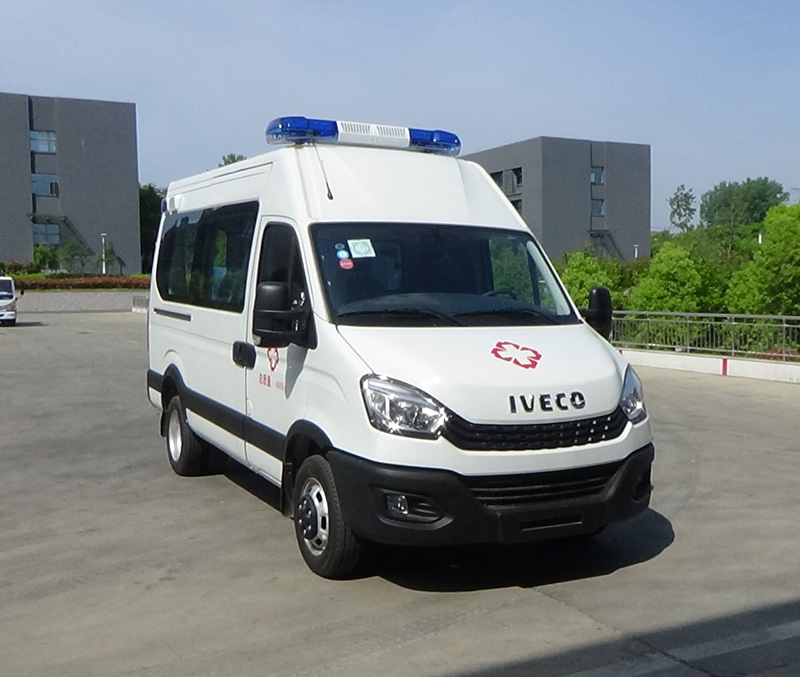 CLW5040XJH6DP型救护车