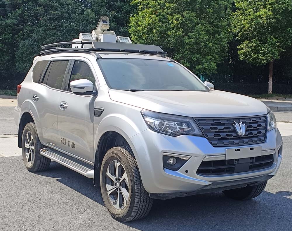 CLW5030XZH6QT型指挥车
