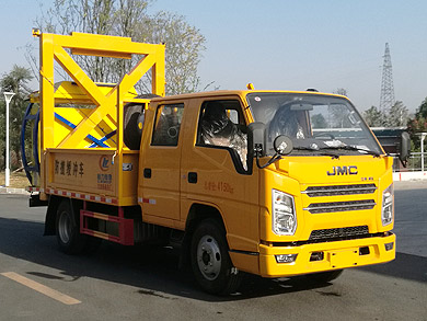 CLW5040TFZJDP型防撞缓冲车