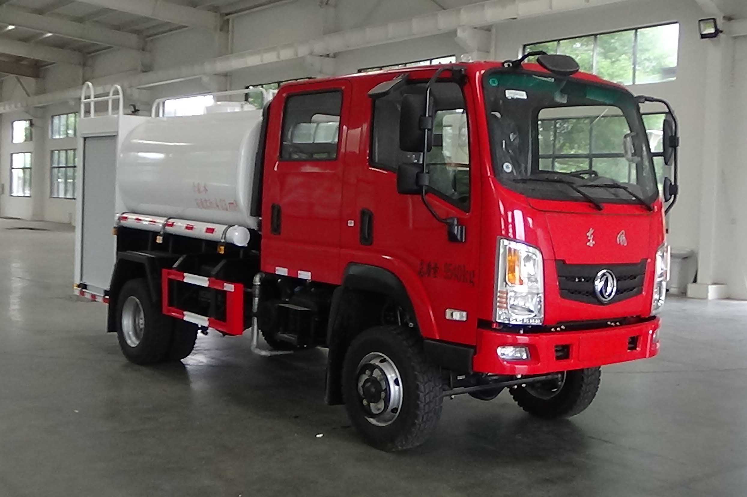 CLW5100GSSAXF型洒水车