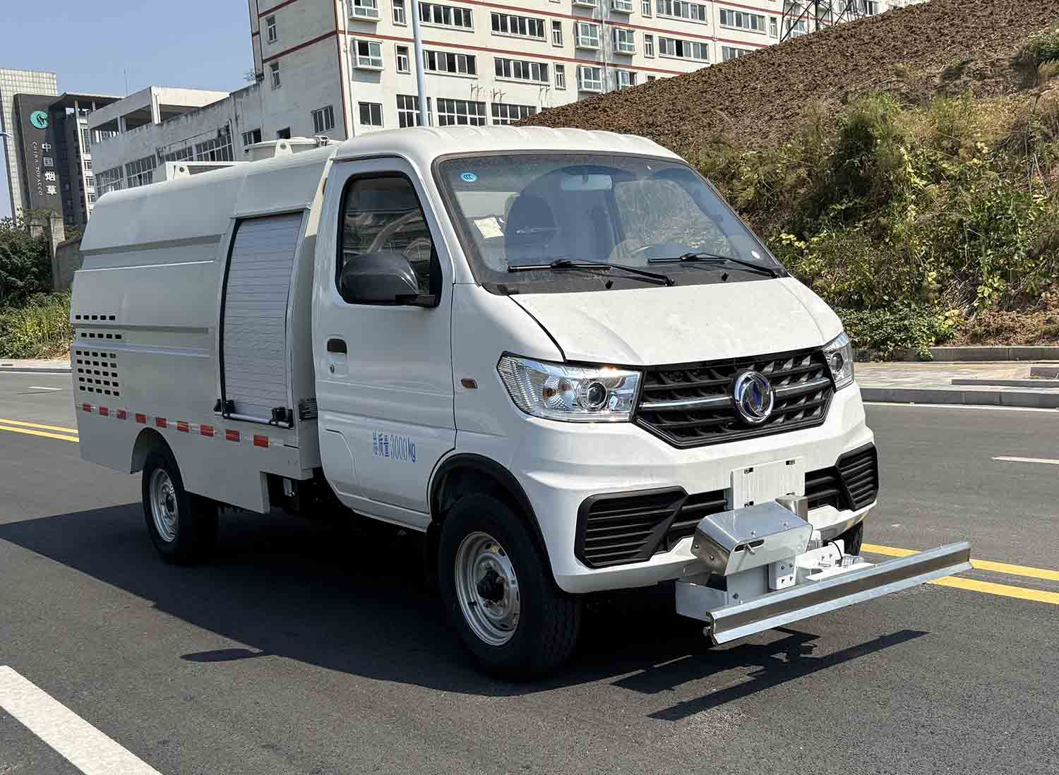 STD5030TYHEQGFEV型纯电动路面养护车