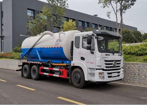 CLW5250GXWE6型吸污车