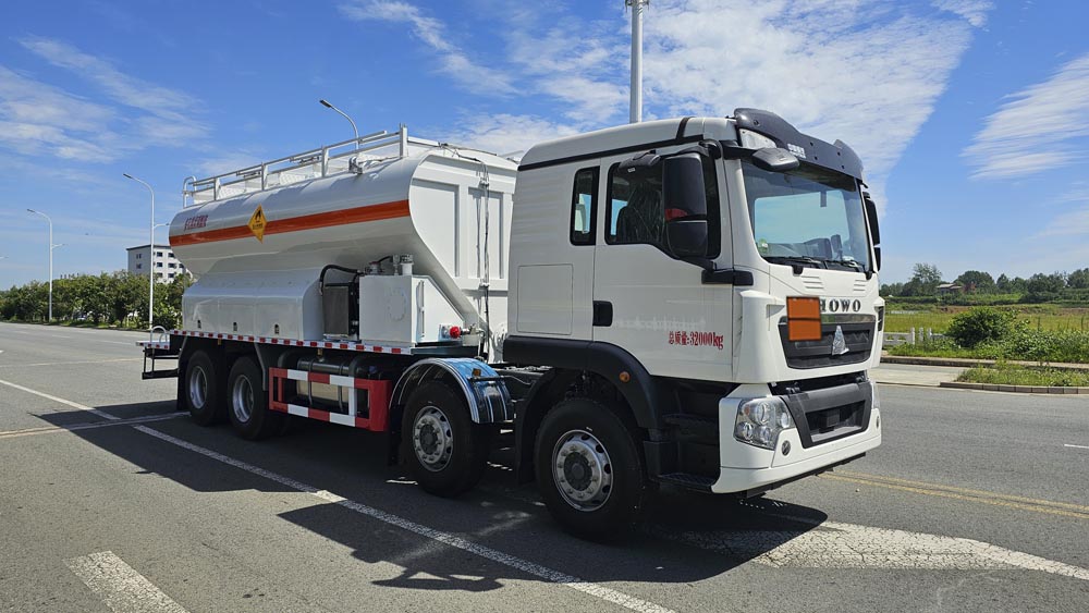 STD5323THAZ6型现场混装铵油炸药车