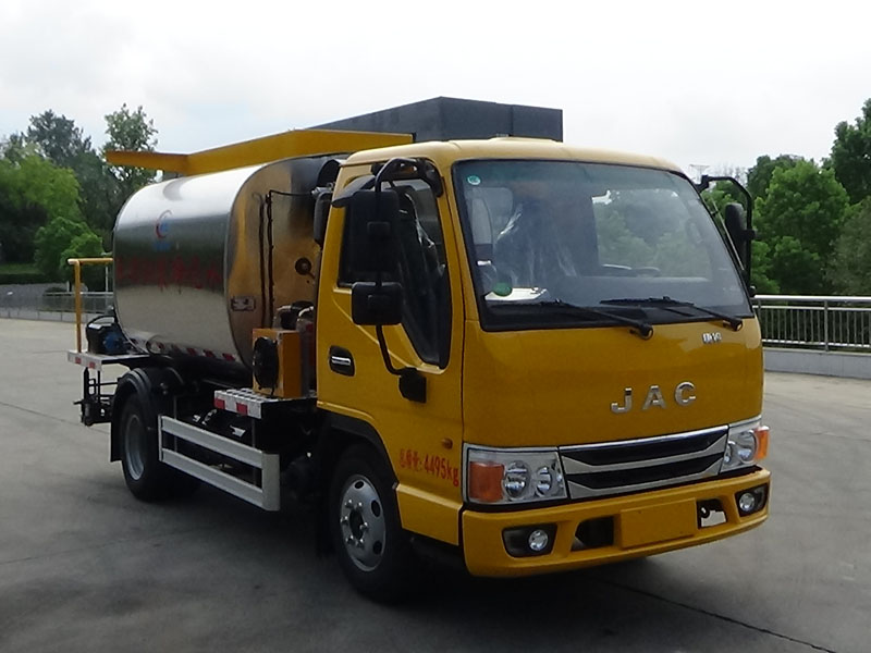 CLW5041TJSALY型水泥净浆洒布车