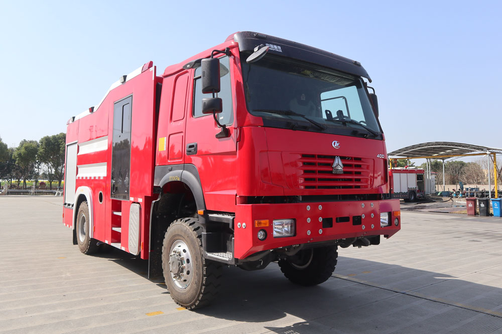 CLW5170GXFPM50/AXF型泡沫消防车