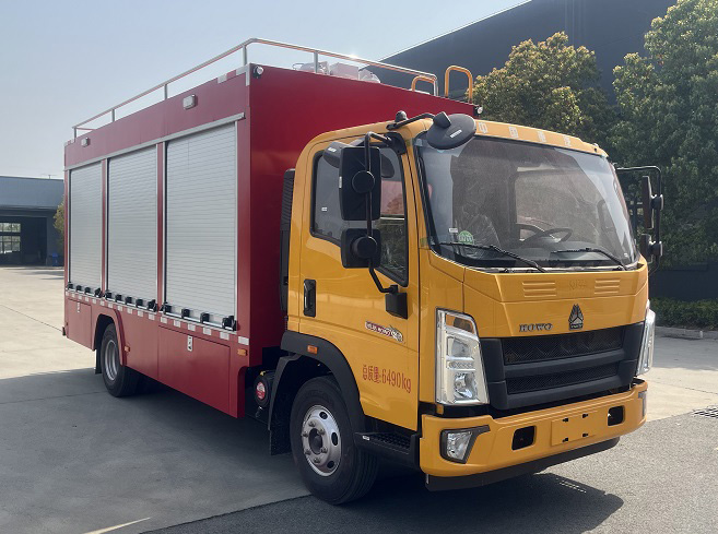 CLW5060XZMAYF型抢险救援照明车