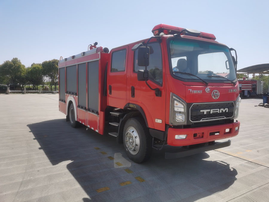 CLW5140GXFSG60/AXF型水罐消防车