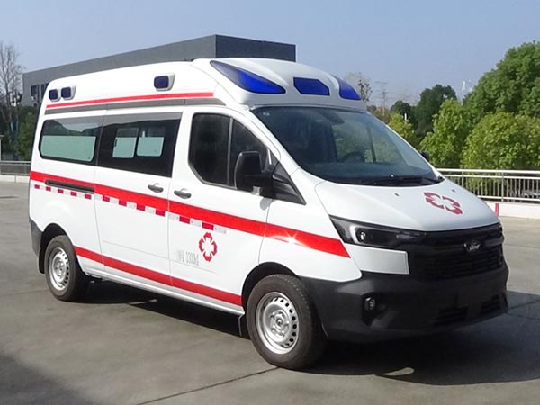 CLW5030XJHAJZ型救护车