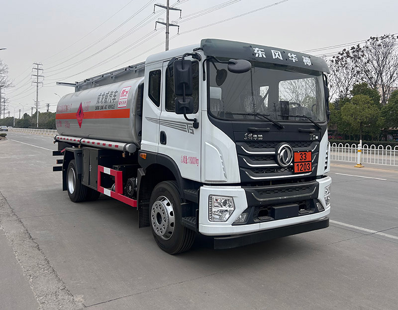 CLQ5185GYY6E型运油车