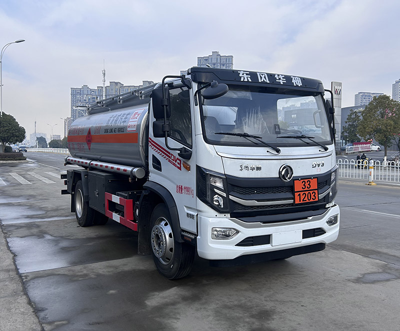 CLQ5121GYY6GL型运油车