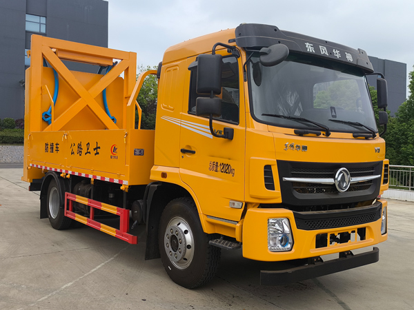 CLW5120TFZCDP型防撞缓冲车