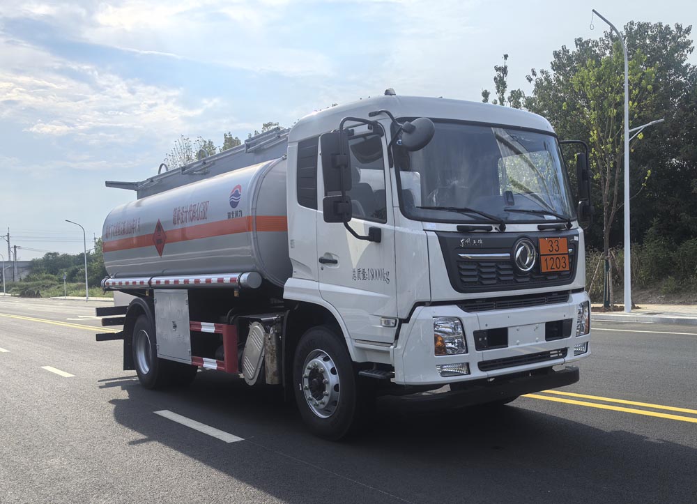 SCS5182GYYDFH6型运油车